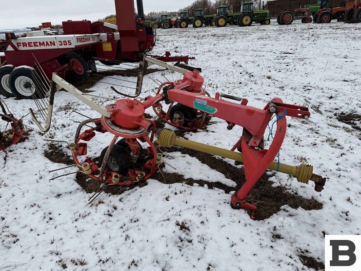 simak-haymaker-hm300-tedder-image-4