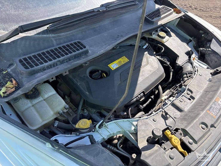 2016-ford-escape-image-8