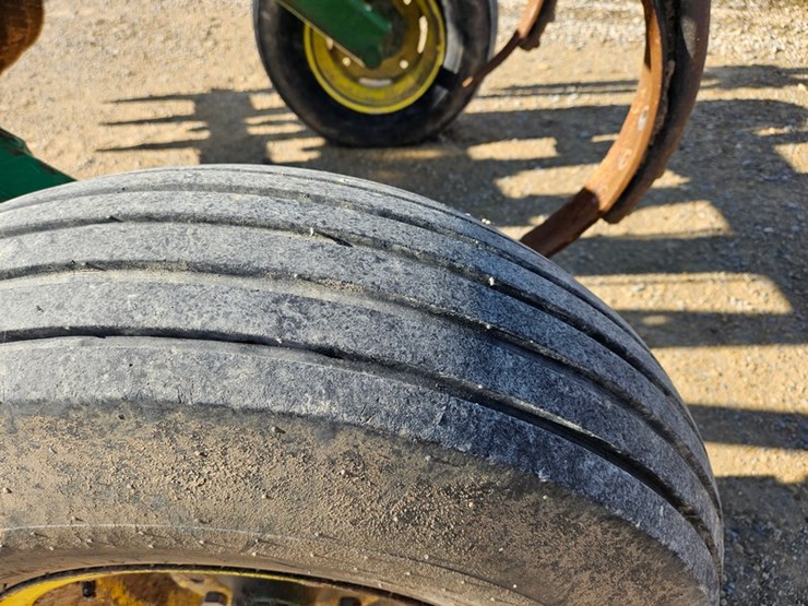 john-deere-714-image-15