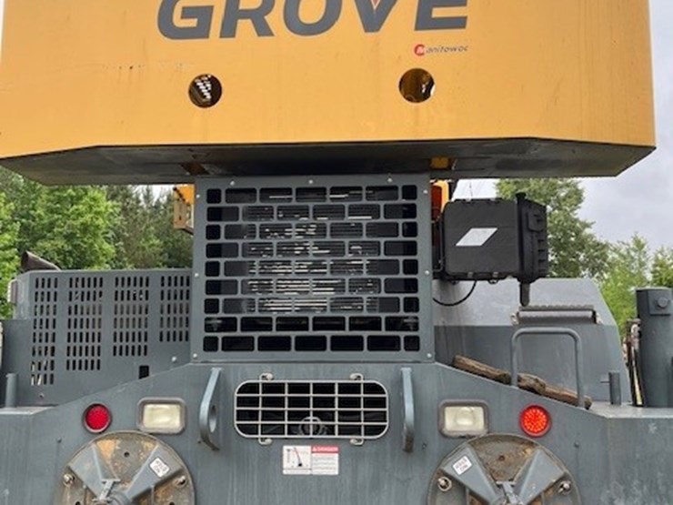 2011-grove-rt760e-image-8