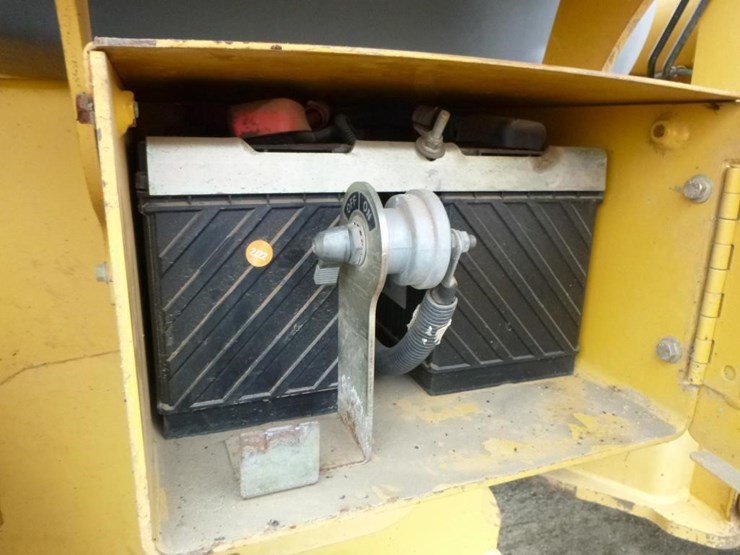 2005-deere-624j-image-28