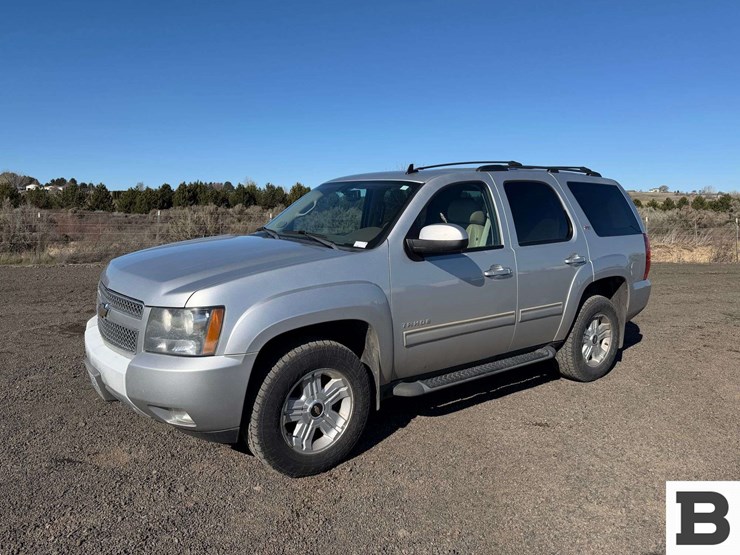2011-chevrolet-tahoe-image-1