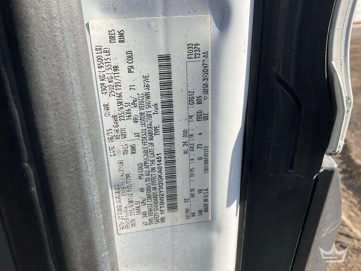 2016-ford-transit-image-5