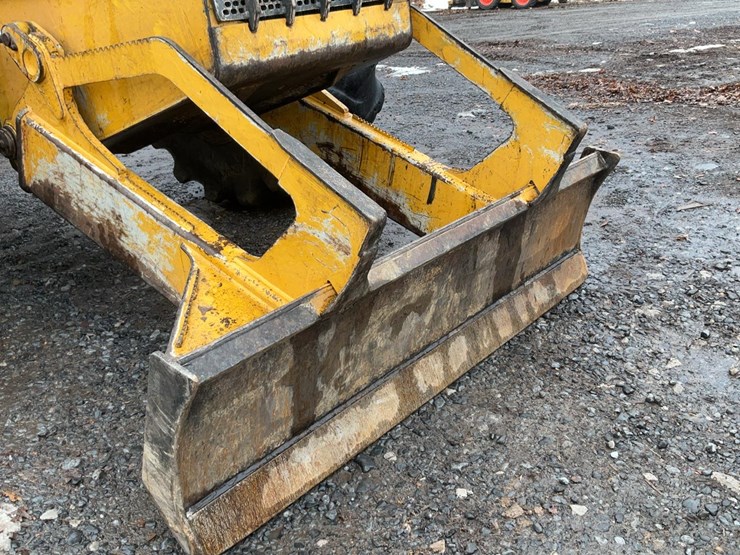 2006-deere-640g-iii-image-52