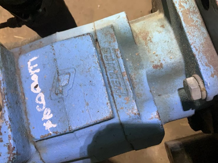 #211-•-hyd-pump-drive-w/-complete-system-image-26