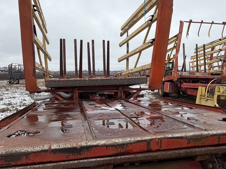 new-holland-1075-image-36