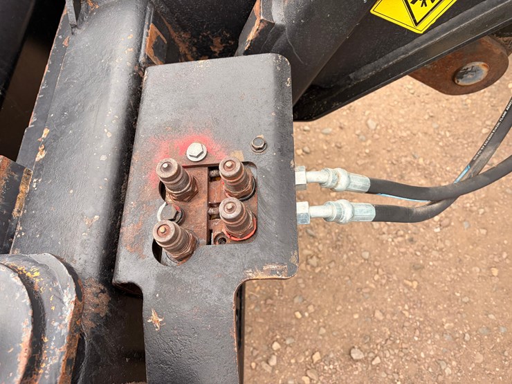 2006-john-deere-3420-image-12