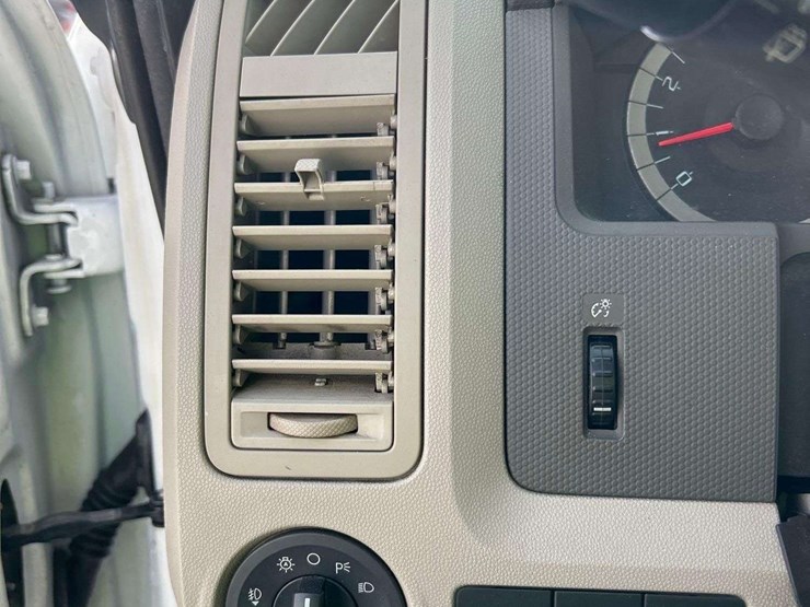 2012-ford-escape-image-14