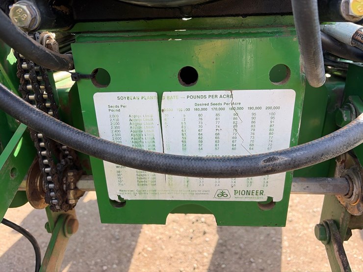 john-deere-1760-image-25