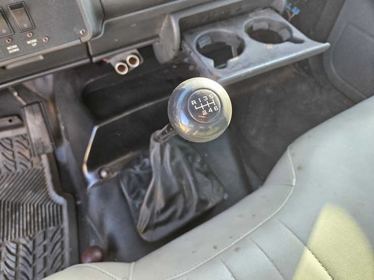 2002-caterpillar-3126-image-36