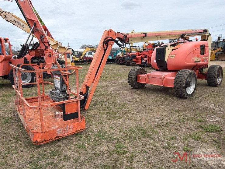 2012-jlg-600aj-image-2