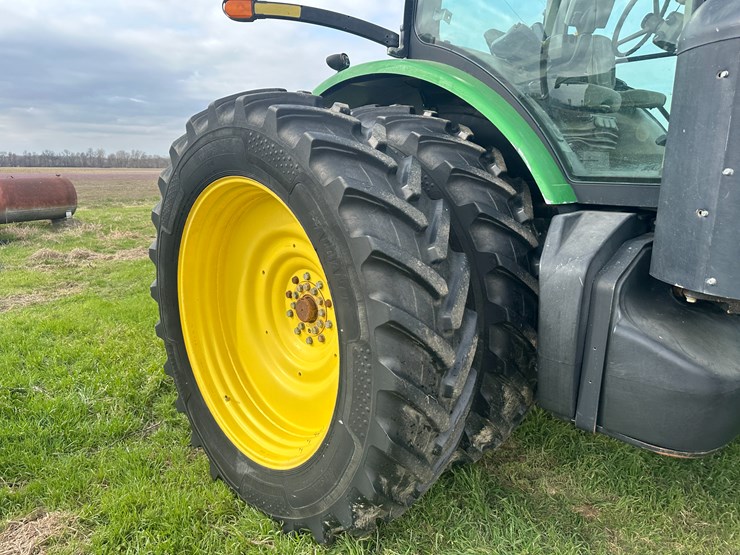 john-deere-8285r-image-10