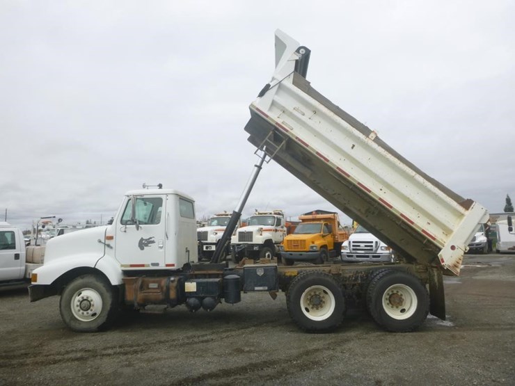 1999-international-2674-image-8