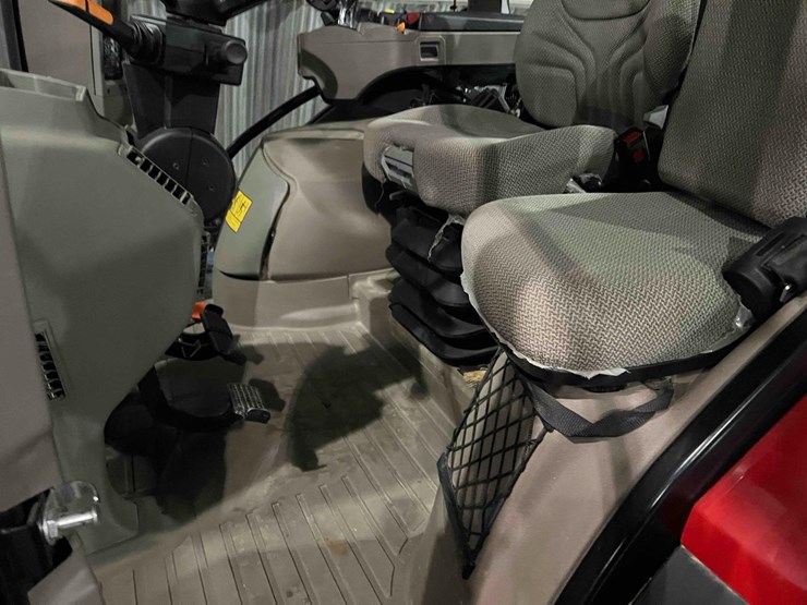2021-case-ih-maxxum-135-image-22