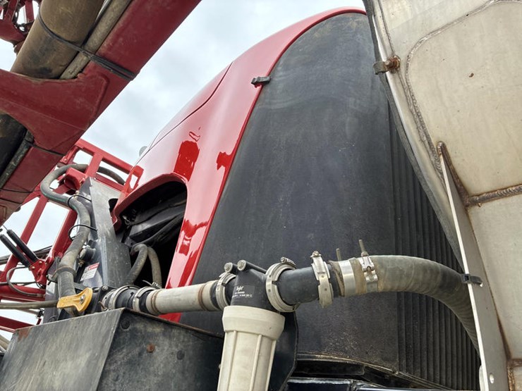 2015-case-ih-patriot-3340-image-28