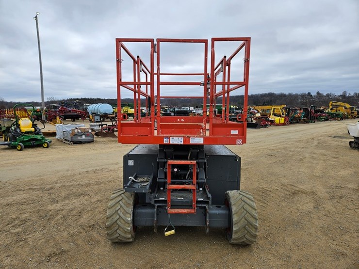 2017-skyjack-sj6832rt-image-4