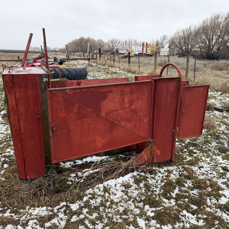 Teco Products 58 Calf Chute