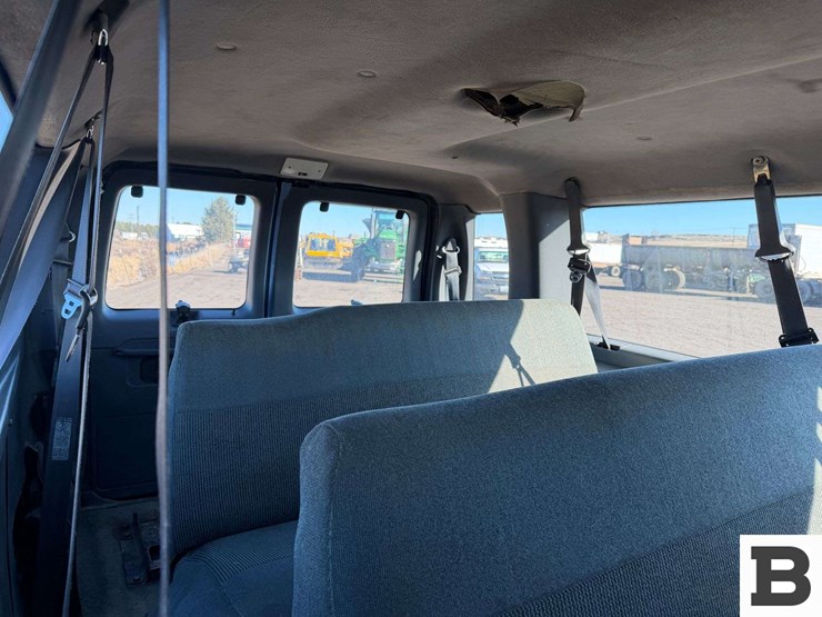 1995-ford-econoline-350-image-27