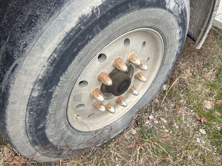 2007-peterbilt-357-image-12