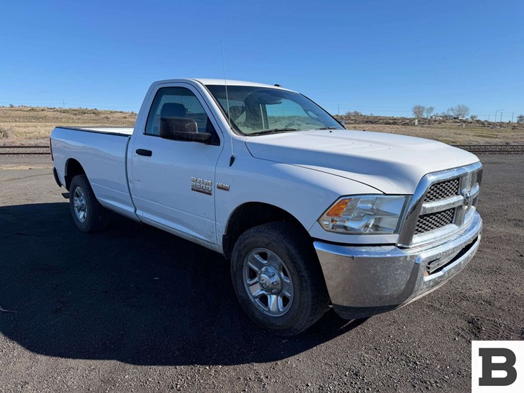 2014-dodge-2500-image-8