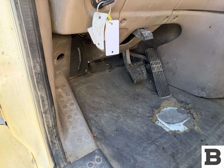 2014-freightliner-cascadia-125-image-56