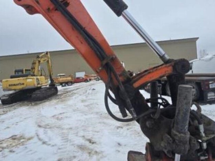 2017-kubota-kx080-4-image-30