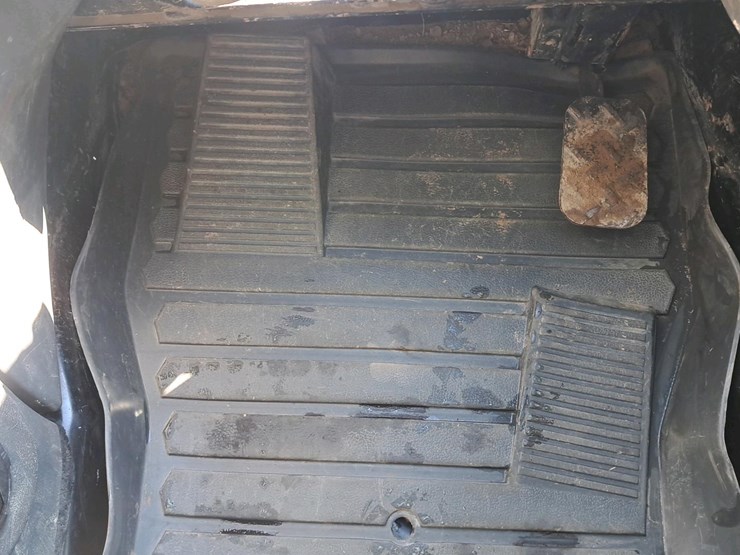 2018-caterpillar-289d-image-12