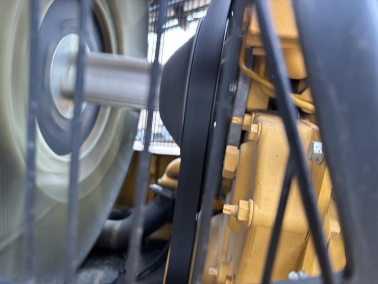 2018-deere-210lep-image-51