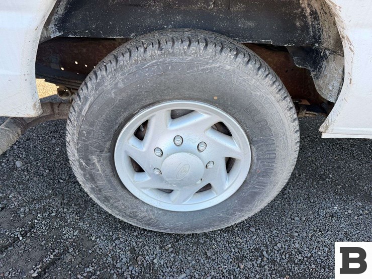 1999-ford-econoline-350-image-18