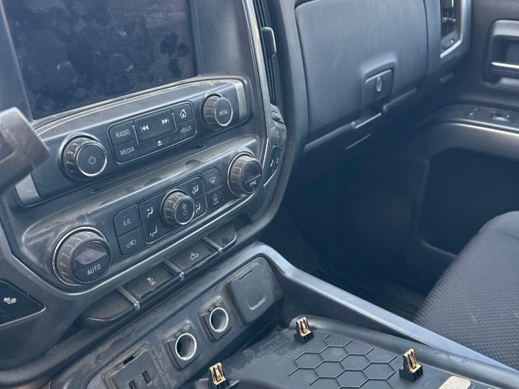 2016-chevrolet-silverado-1500-image-17