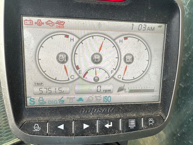 2015-doosan-dx225-lc-5-image-4