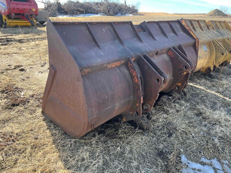 wheel-loader-bucket-image-9