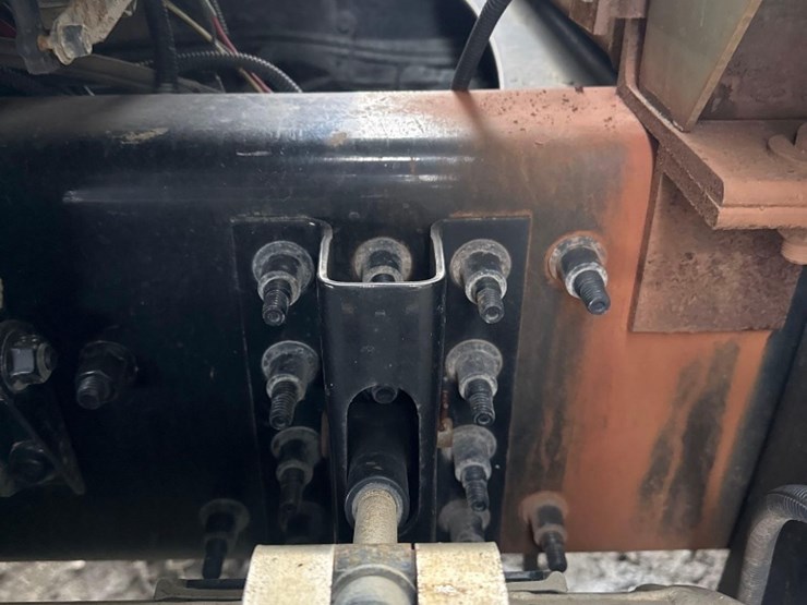 2020-mack-gr64f9-quad/a-dump-truck-image-16