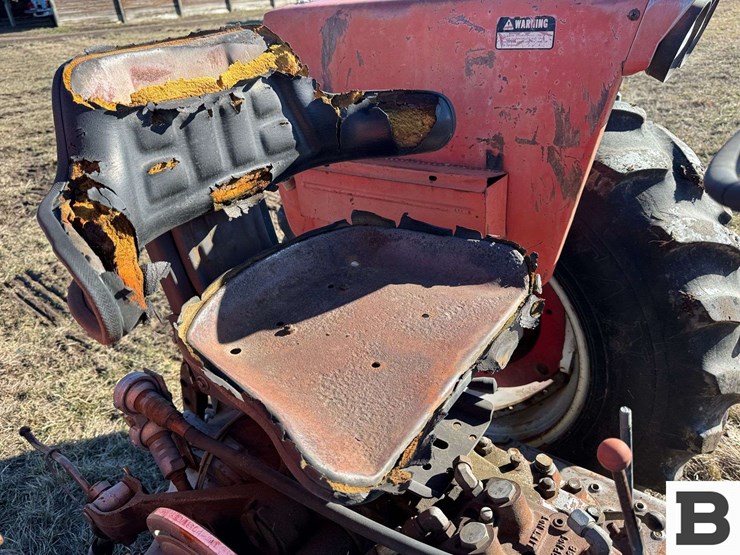 massey-ferguson-165-image-25