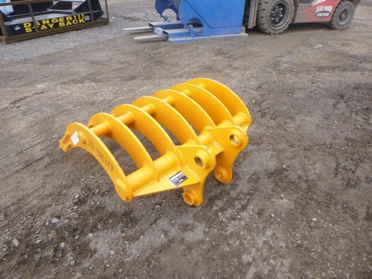 caterpillar-305-image-4