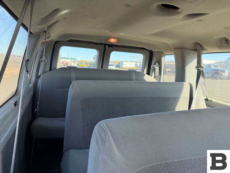 2006-ford-econoline-350-image-22