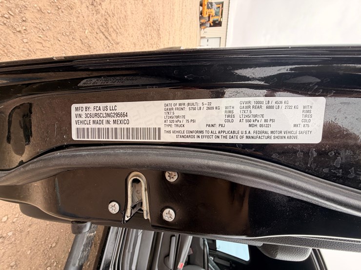 2022-ram-2500-hd-pickup-image-34