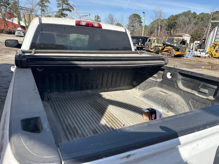 2016-chevrolet-silverado-1500-image-7