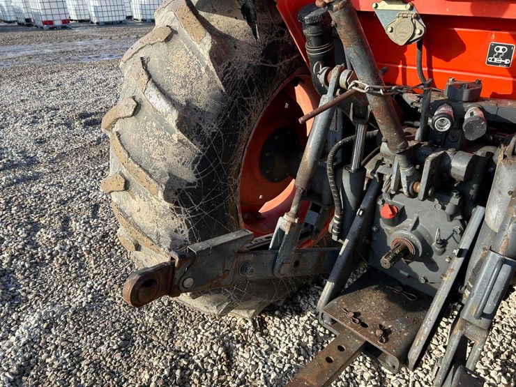 kubota-m7040hd-image-16