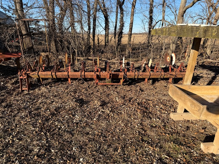 #209027-•-international-cultivator-image-1