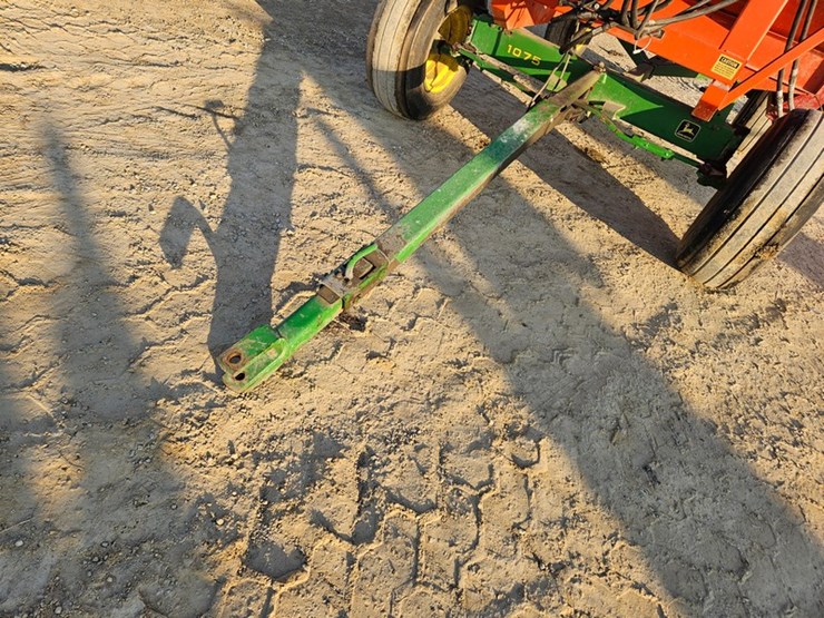 john-deere-1075-image-9