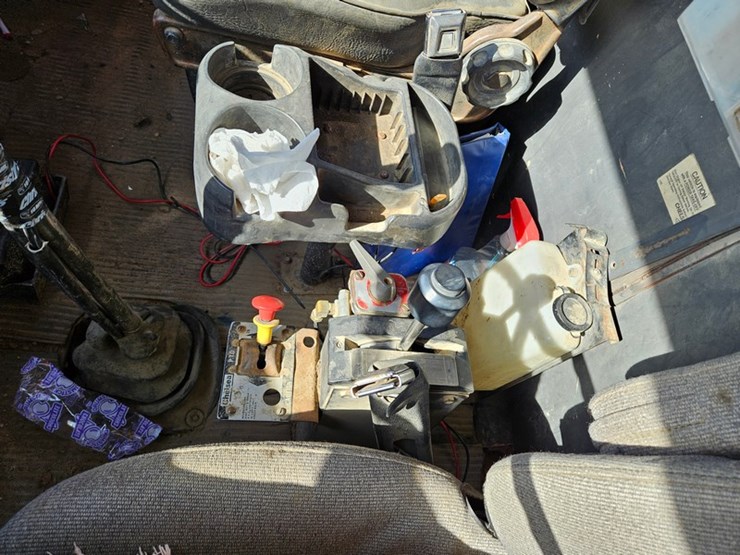 1989-ford-l9000-image-46