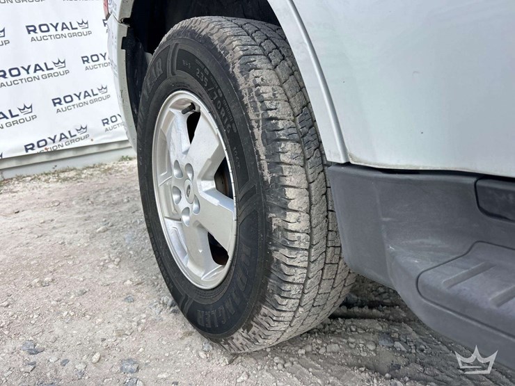 2012-ford-escape-image-26