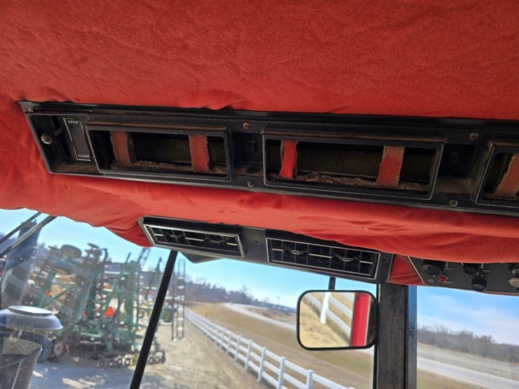 white-2-155-image-33