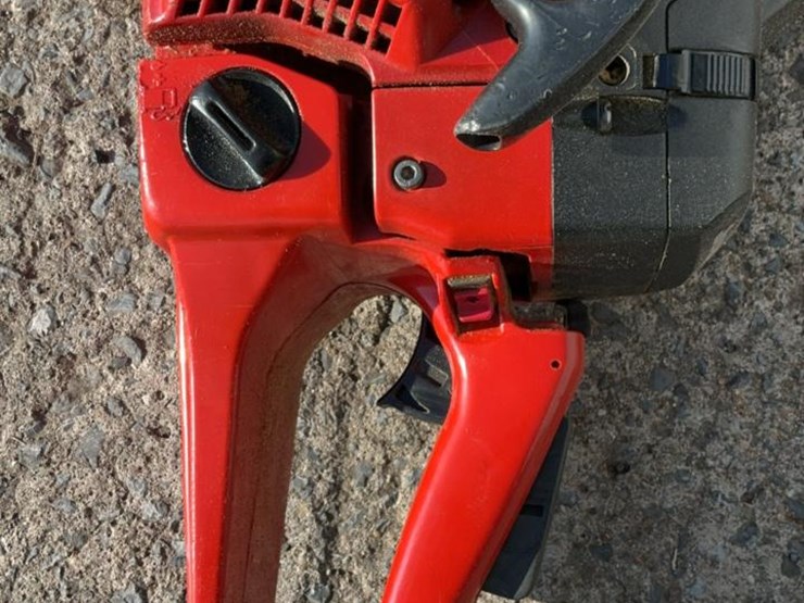 #108-•-jonsered-cs-2171-chainsaw-image-8
