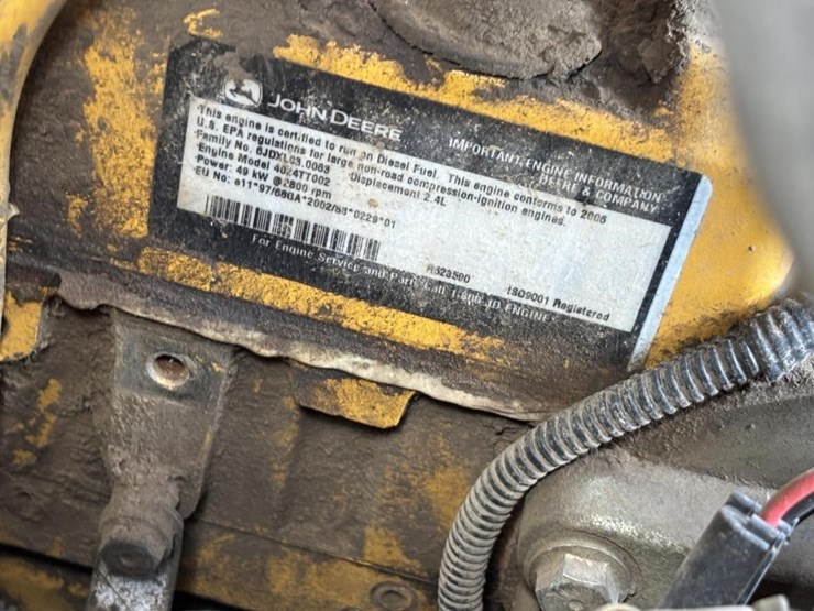 2006-john-deere-322-image-28