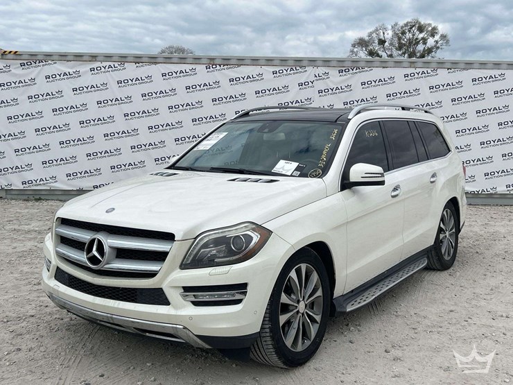 2014-mercedes-benz-gl450-image-1
