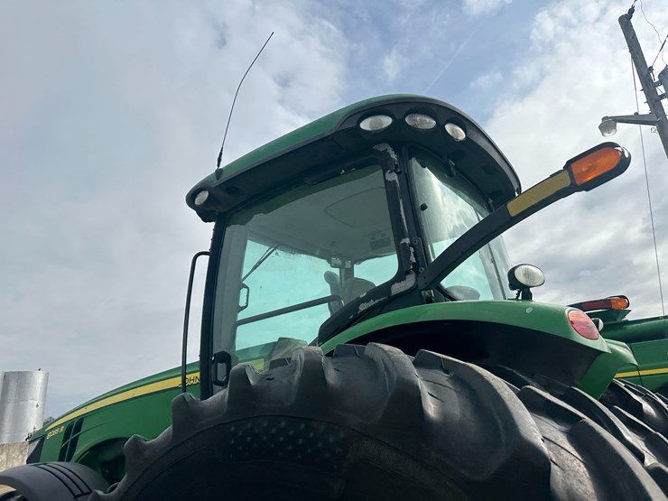 john-deere-8285r-image-26