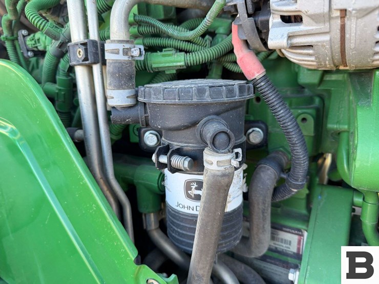 2013-john-deere-6125r-image-57