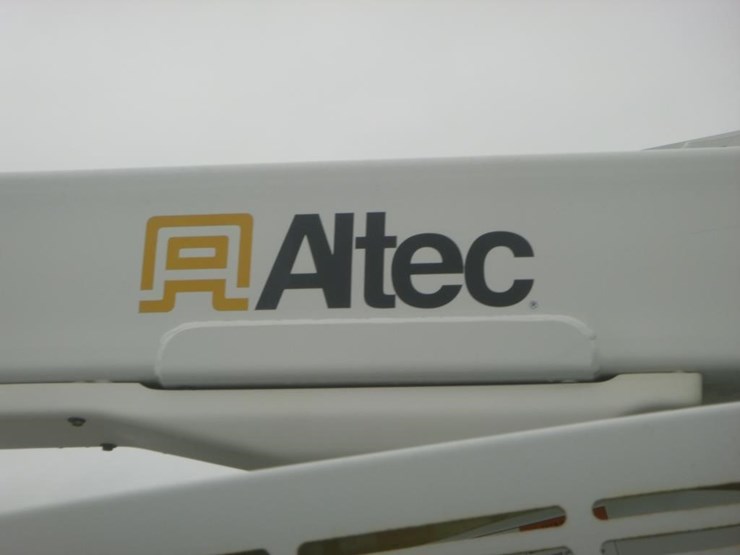 2022-ford-f550-image-9